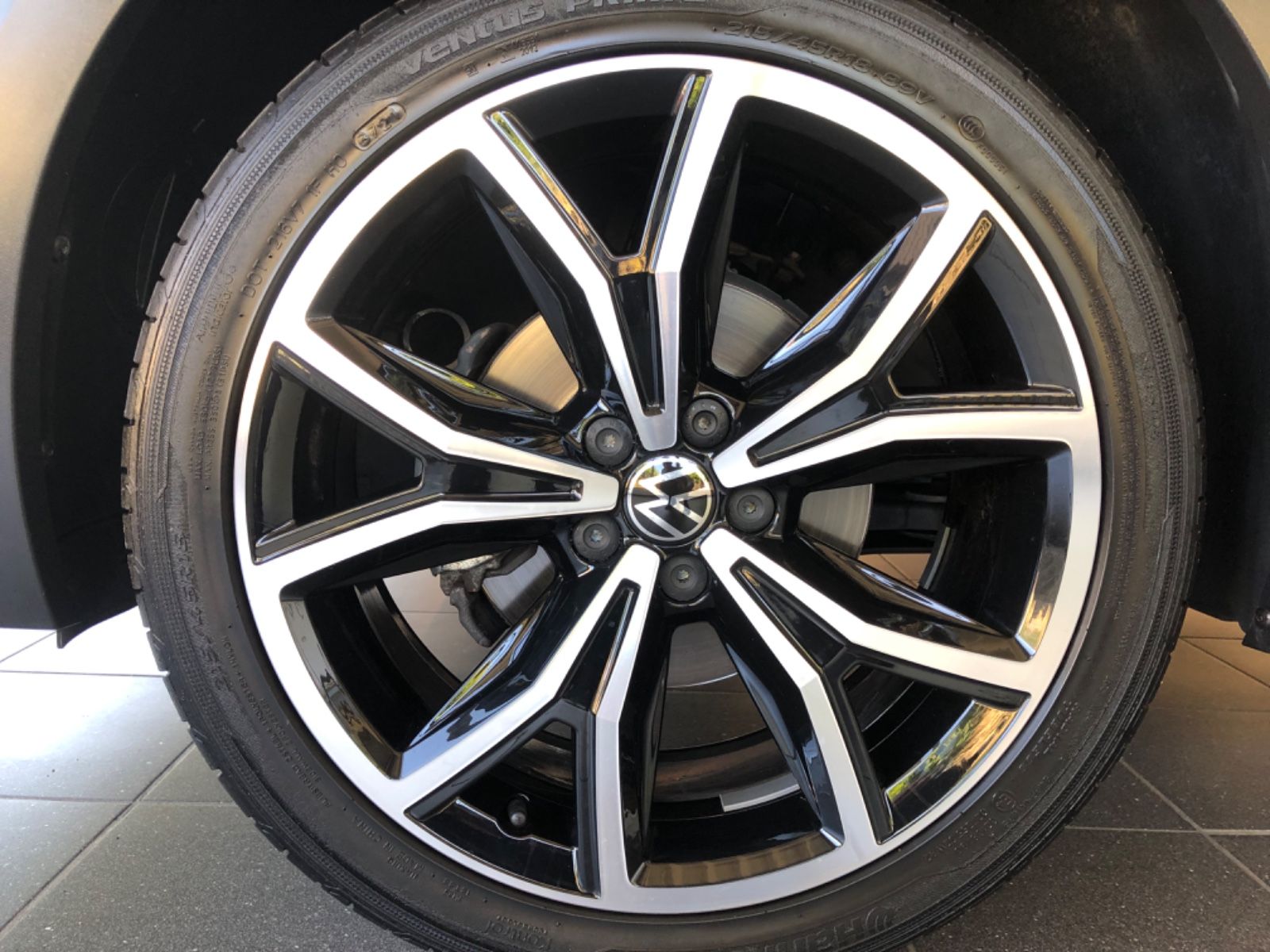 Volkswagen T-Cross 1.0 TSI Style R-Line - Samsaru's Car Outlet