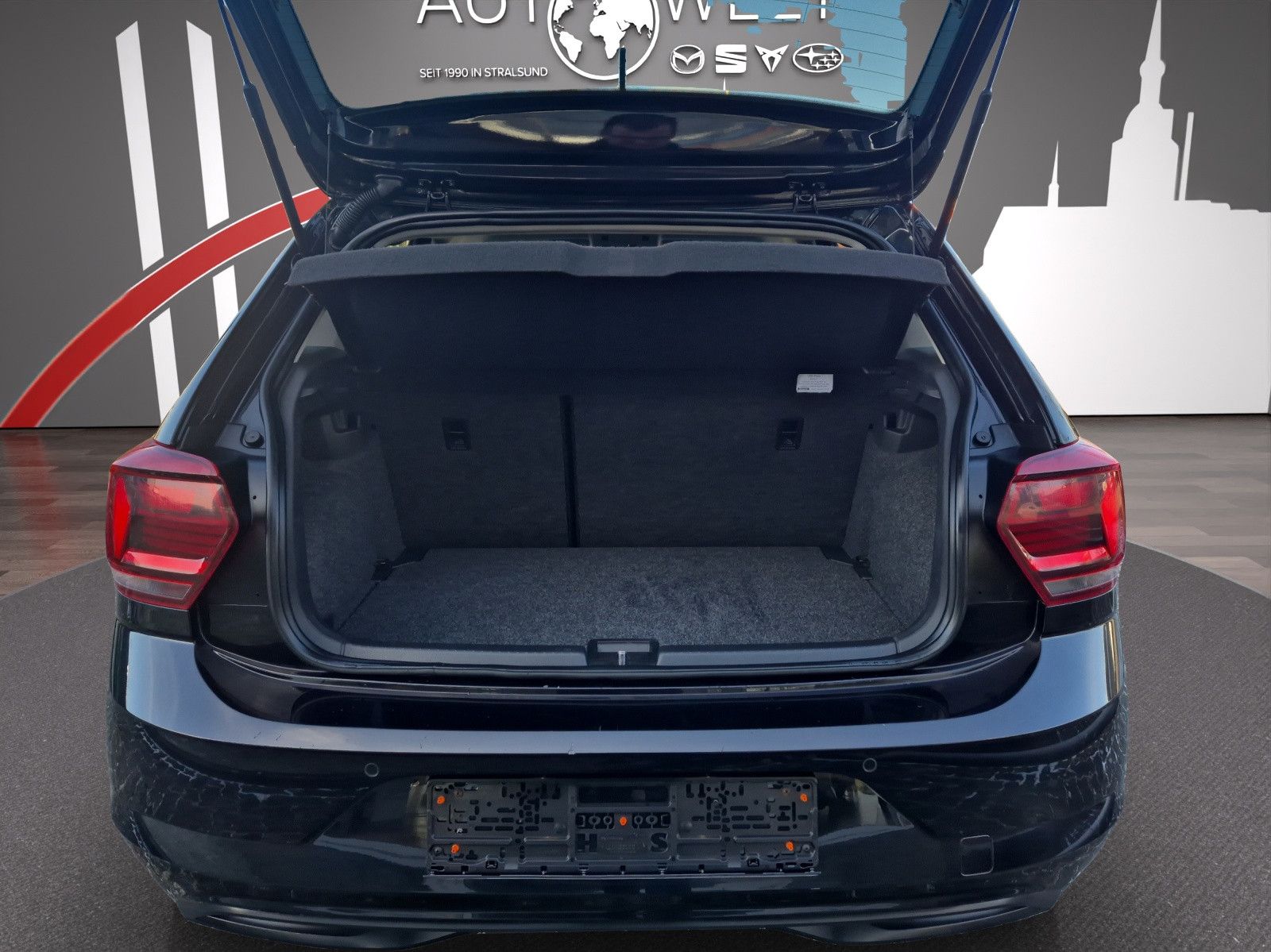 Volkswagen Polo 1.0 TSI OPF 81kW DSG Highline - Samsaru's Car Outlet