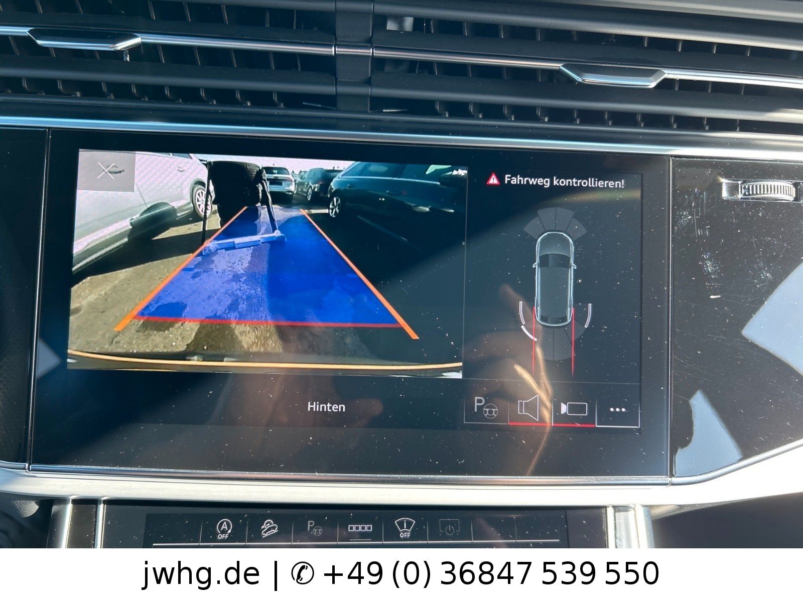 Audi Q8 55TFSI Quattro S-Line|ACC|VCockp|HUD|Memo|21"