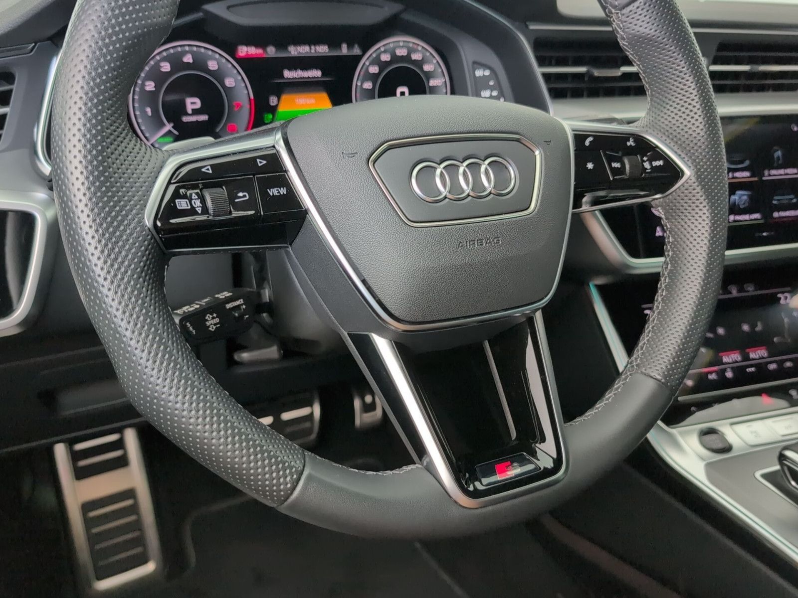 Audi A6 55 TFSI e S-Line BLACK Matrix 21" AHK 1-28 Ga