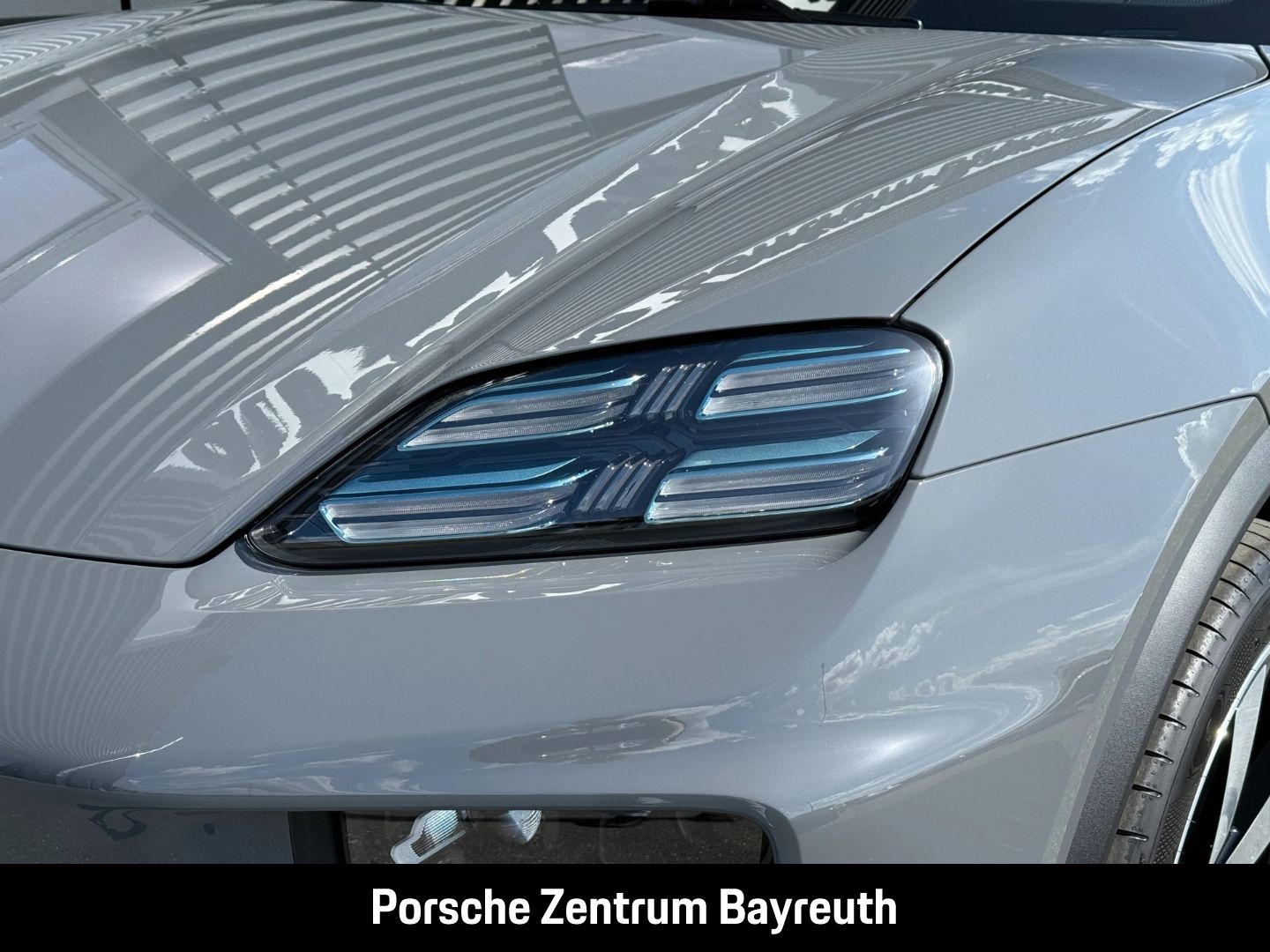 Porsche Macan 4 *AHV*MATRIX*INNO*HEADUP*BOSE*LUFTFEDER*