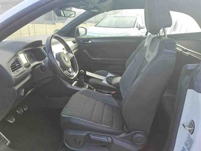 Volkswagen T-Roc 1.5 TSI R-LINE - Samsaru's Car Outlet