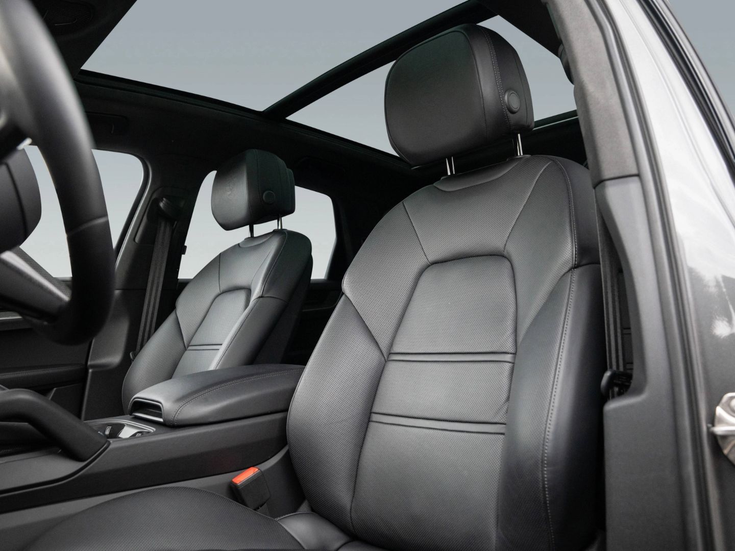 Porsche Cayenne Turbo E-Hybrid PDCC Carbon Design Paket