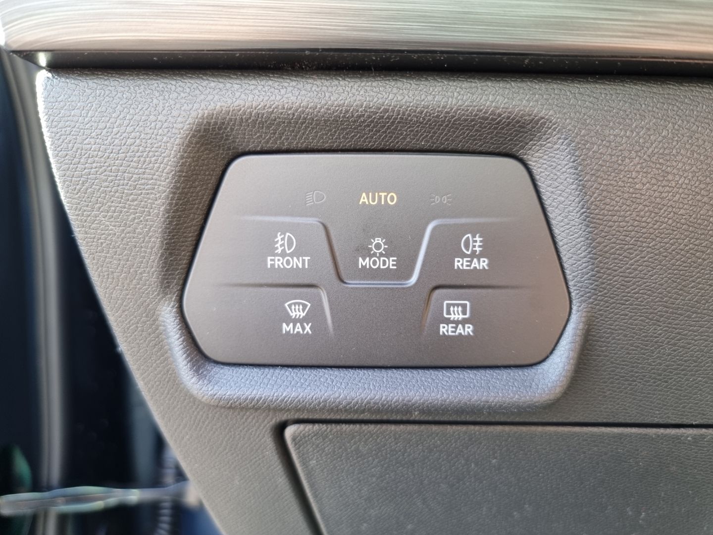 Cupra Formentor 2.0 TSI DSG 4Drive VZ ACC DCC Pano AHK