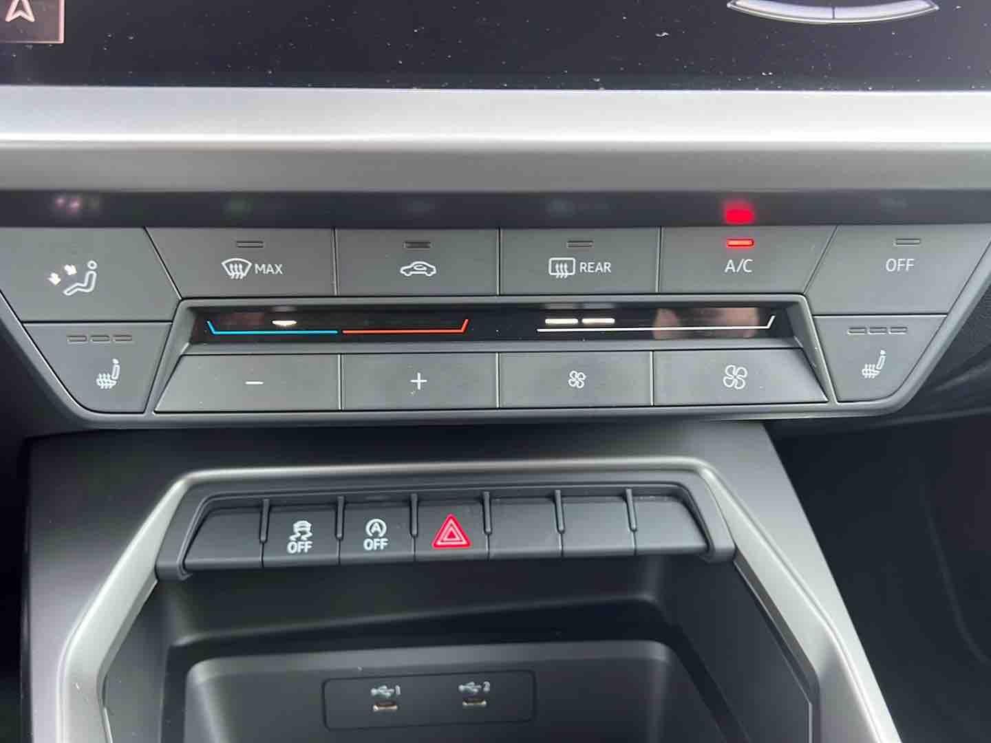 Audi A3 1.5 TSI S-Line S-tronic *Navi, ACC, SHZ, App*