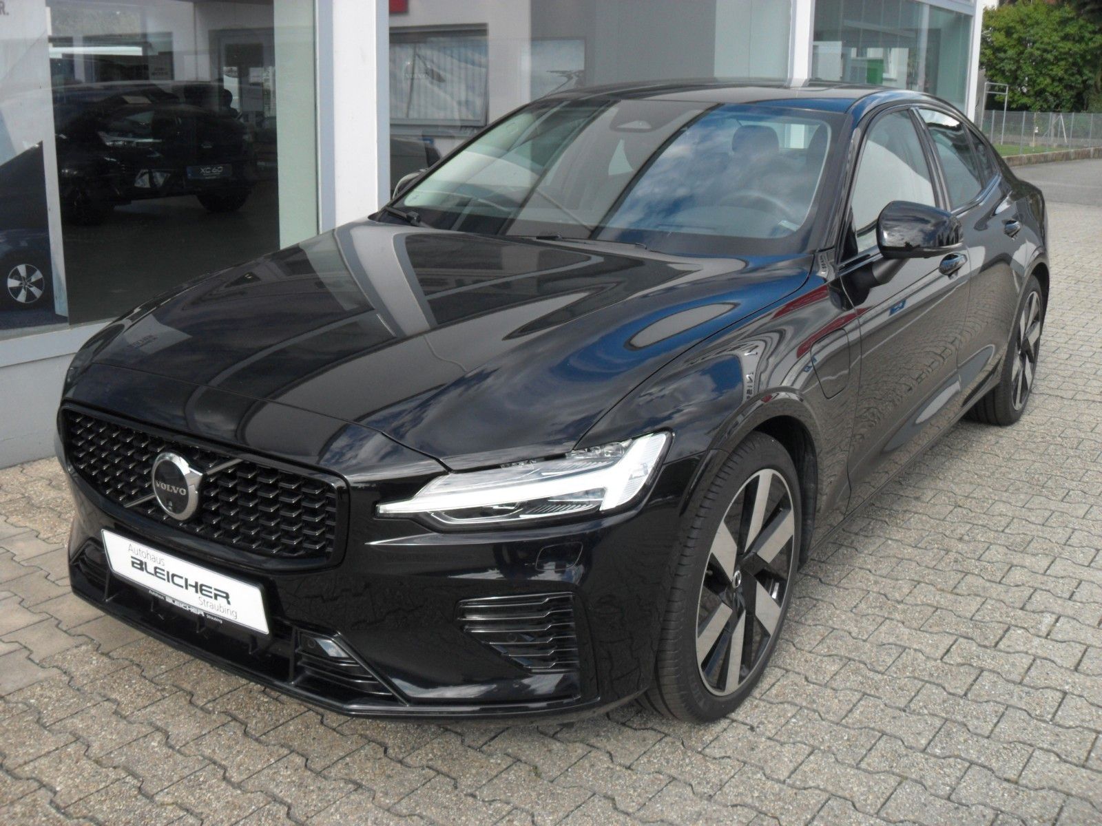 Volvo S60T8 Lim. Ultimate Dark | 360° | HeadUp | Pano.