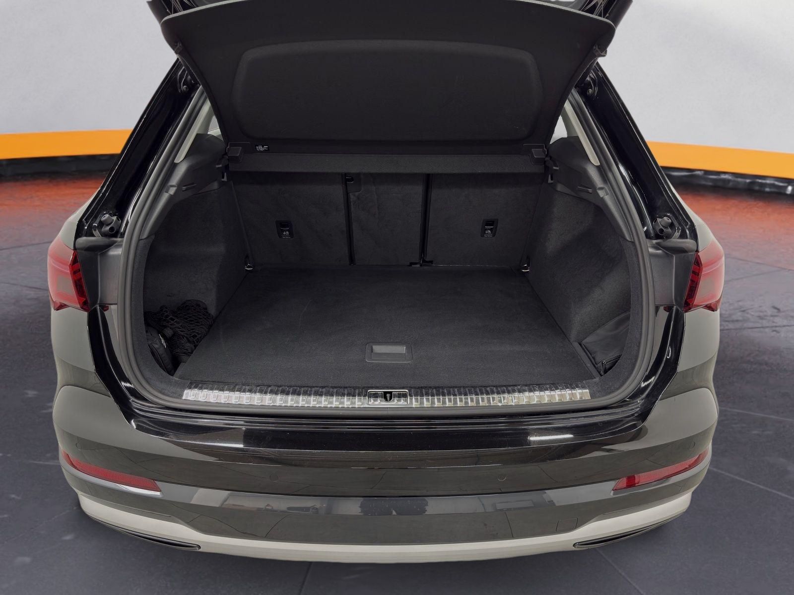 Audi Q3 40 TDI Q ADVANCED - Samsaru's Car Outlet