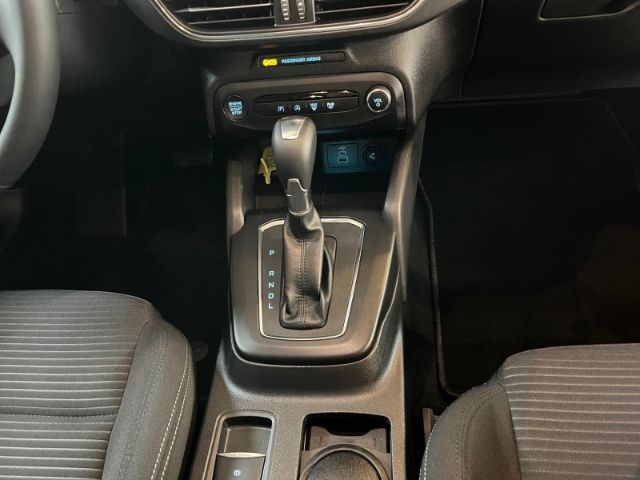 Ford Focus Turnier 1.0 Titanium+Lenkradheizung+Sitzhe