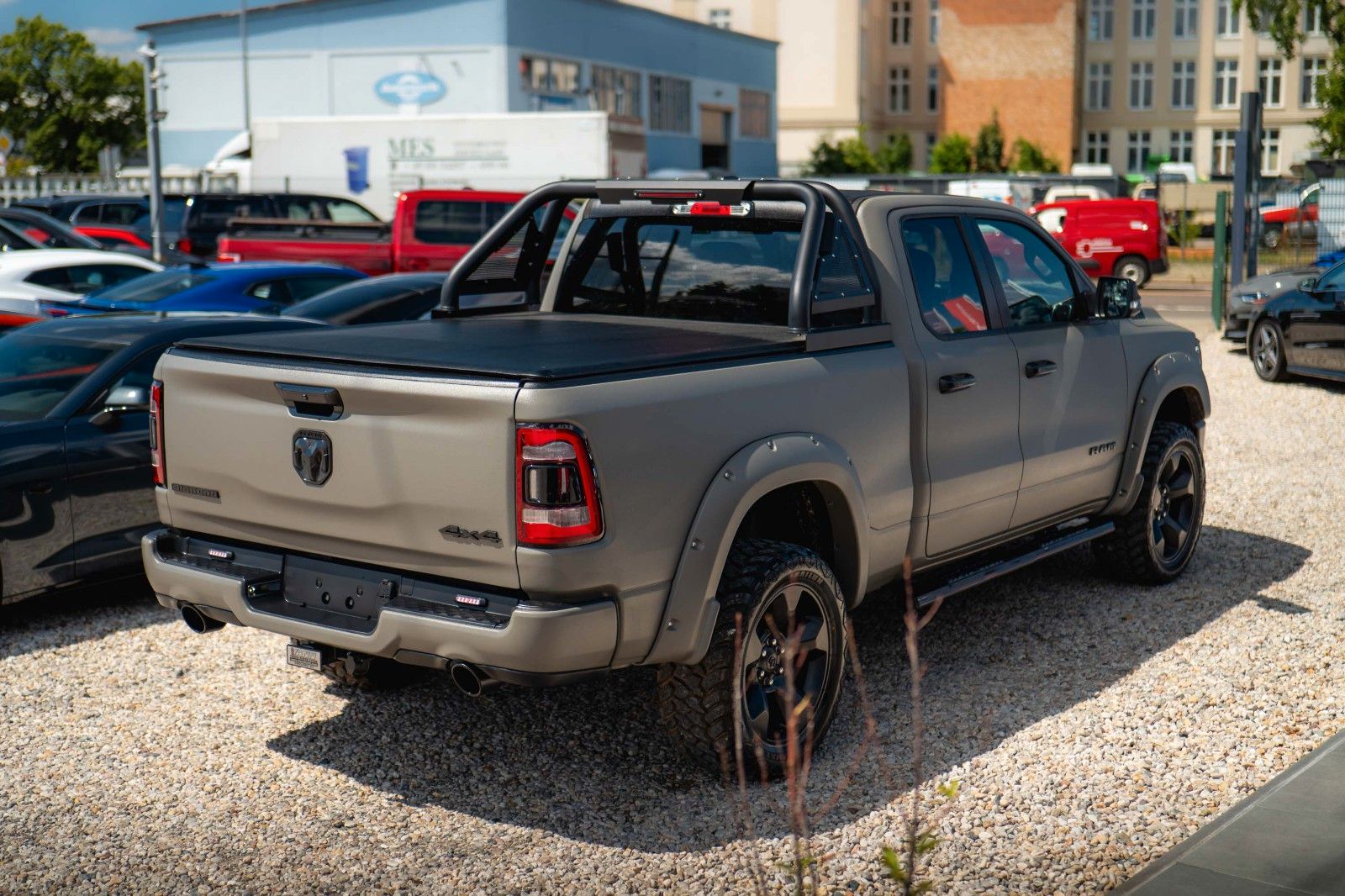 Dodge RAM 5.7 V8 HEMI 4x4 OFFROAD LONGBED RAPTOR Style