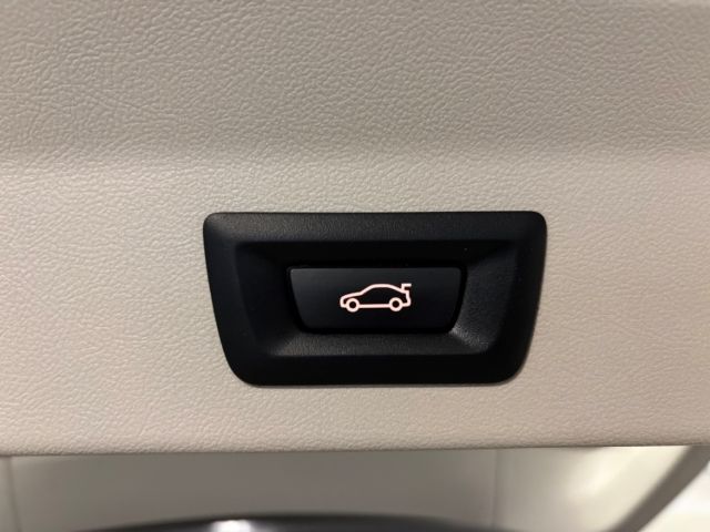 BMW X3 xDrive 20i Advantage Navi LED El. Heckklappe