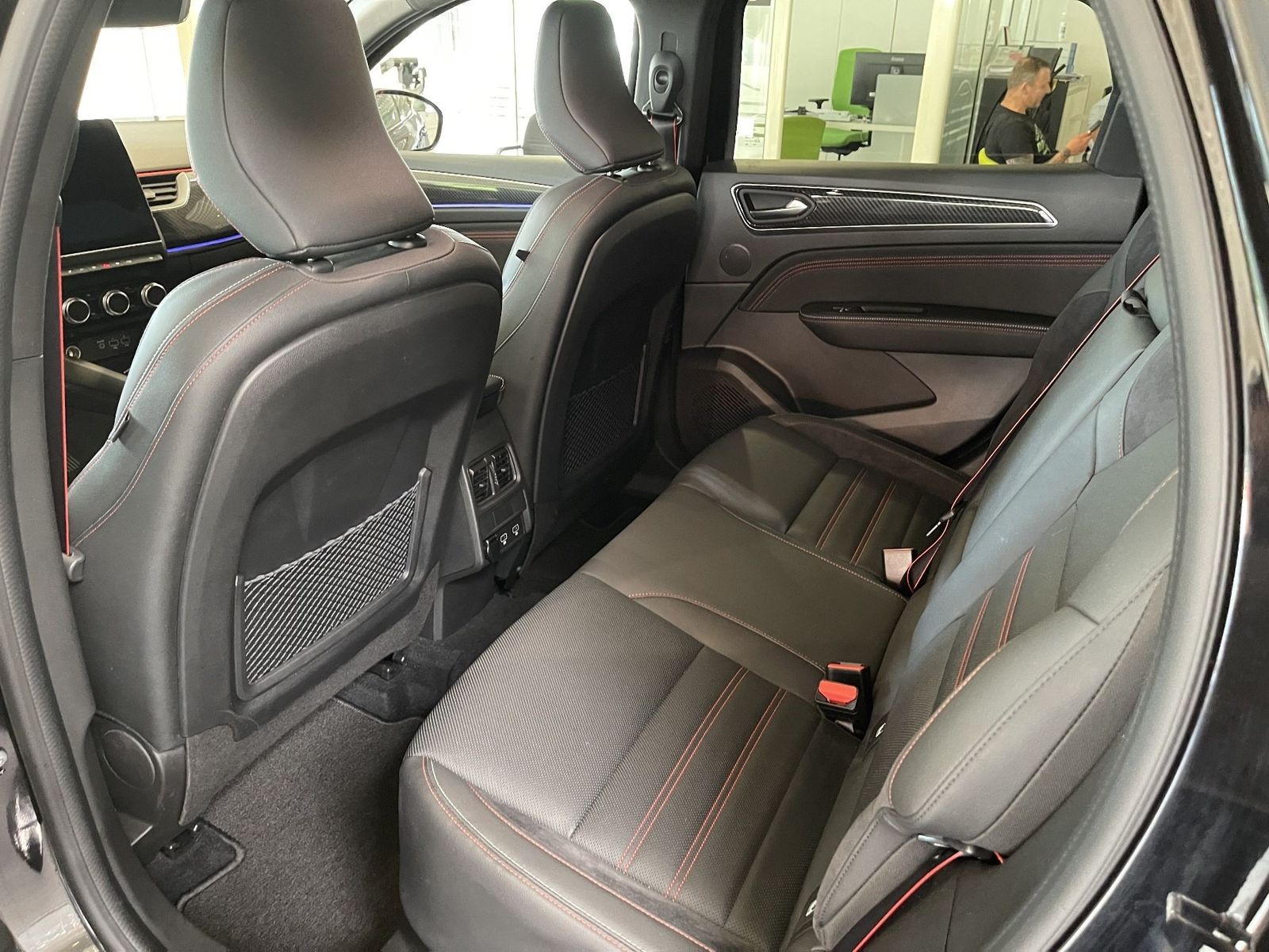 Renault Arkana R.S. LINE E-TECH - Samsaru's Car Outlet