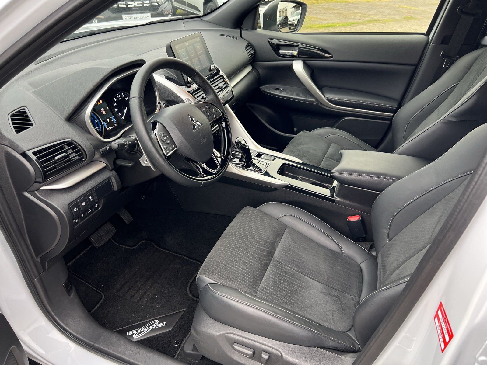 Mitsubishi Eclipse Cross Plug-In Hybrid PHEV Plus Select GJ