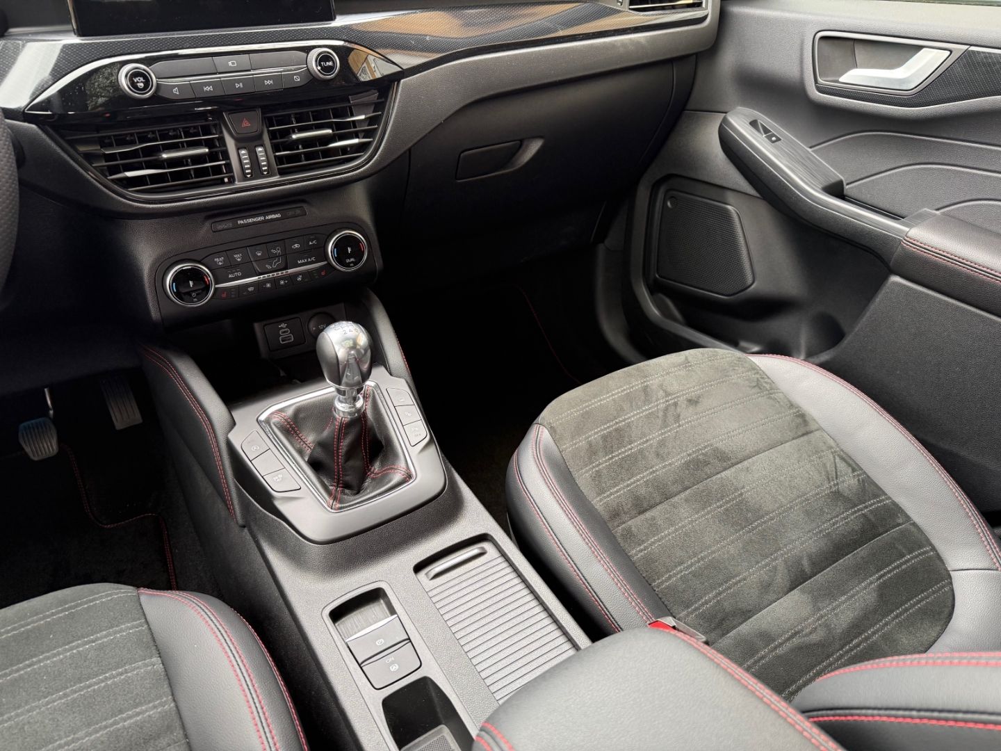 Ford Kuga ST-Line X EcoBoost - Samsaru's Car Outlet