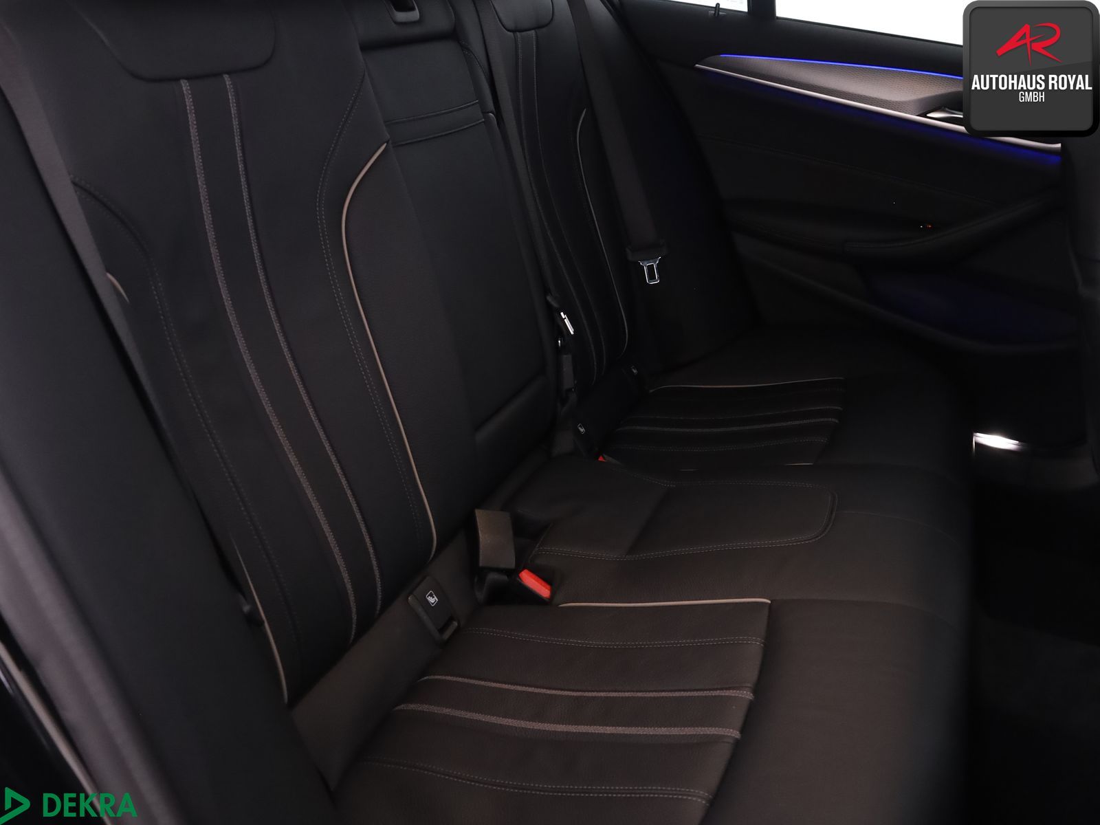 BMW 530 e x Drive M SPORT SHADOW HUD,KEYLESS,KAMERA