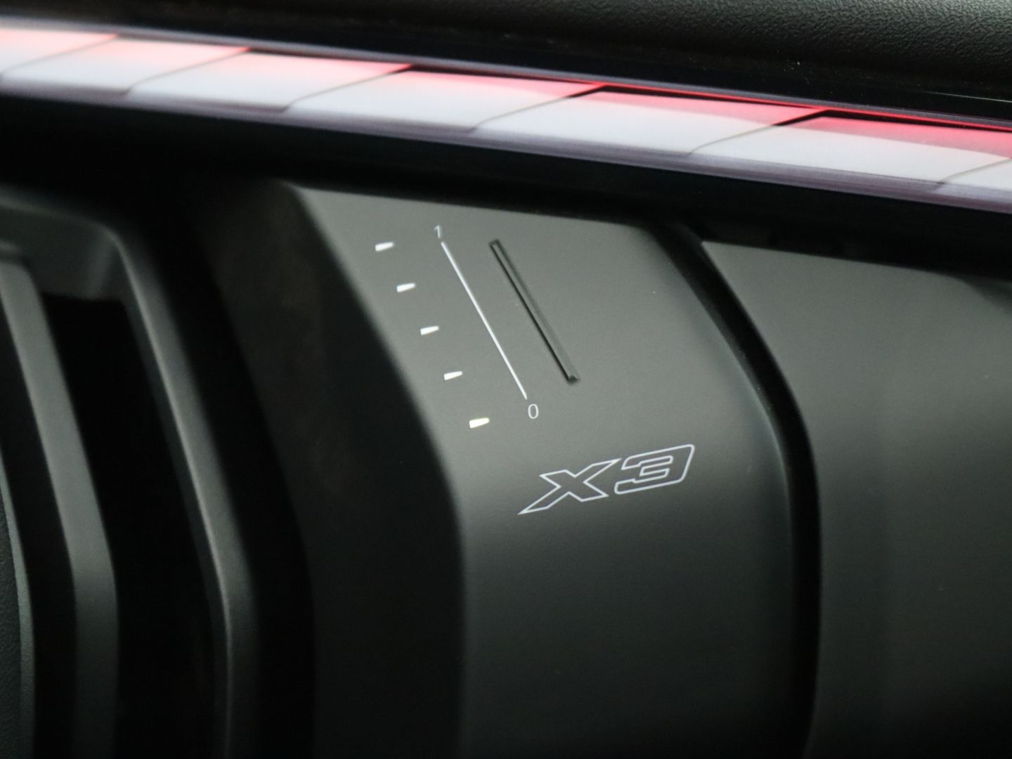 BMW X3 30 e xDrive M Sport HUD AHK-klappbar Panodach