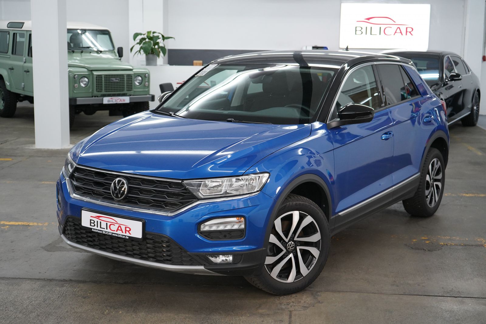 Volkswagen T-Roc 2.0 - Samsaru's Car Outlet