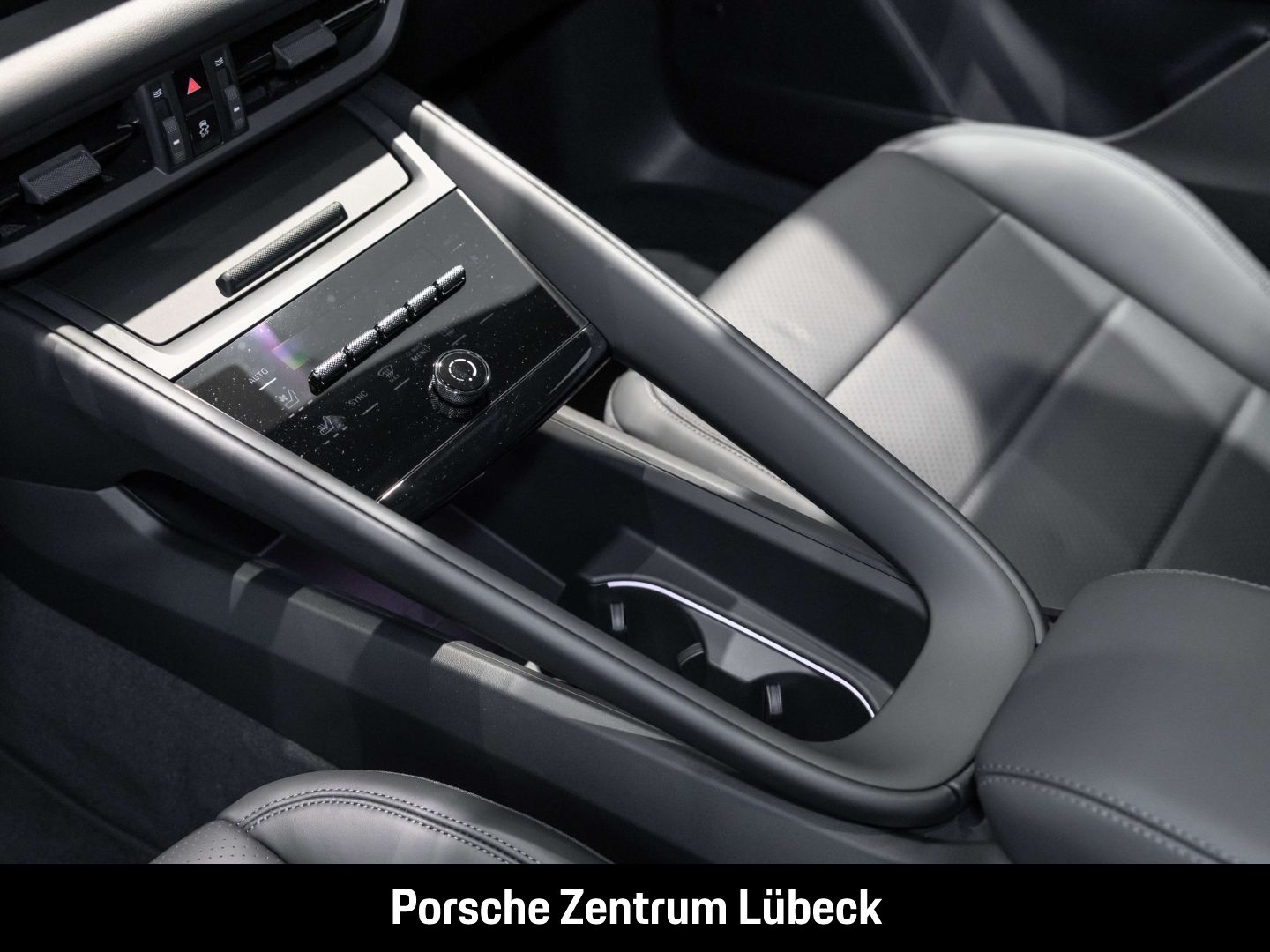 Porsche Macan - Samsaru's Car Outlet