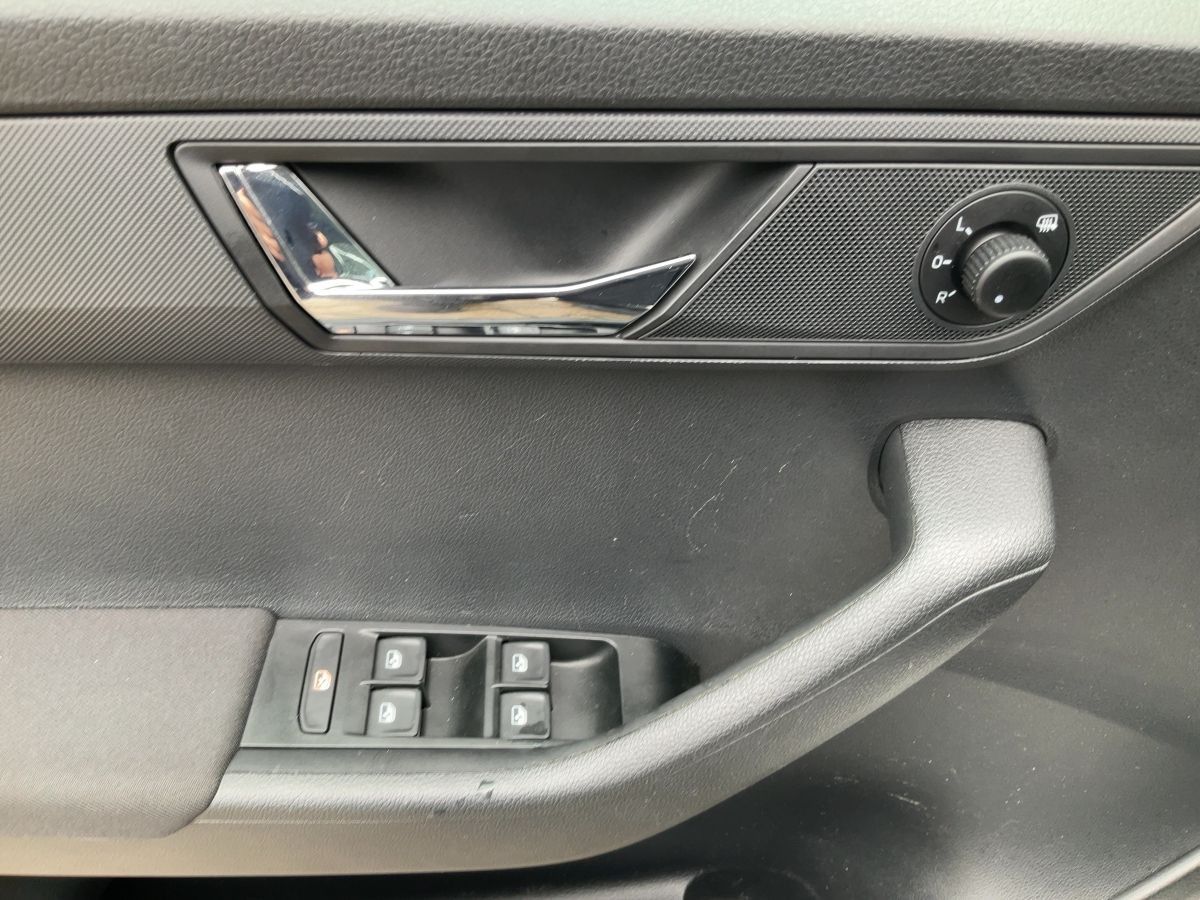 Skoda Fabia Combi 1.0 TSI DSG AMBITION - Samsaru's Car Outlet