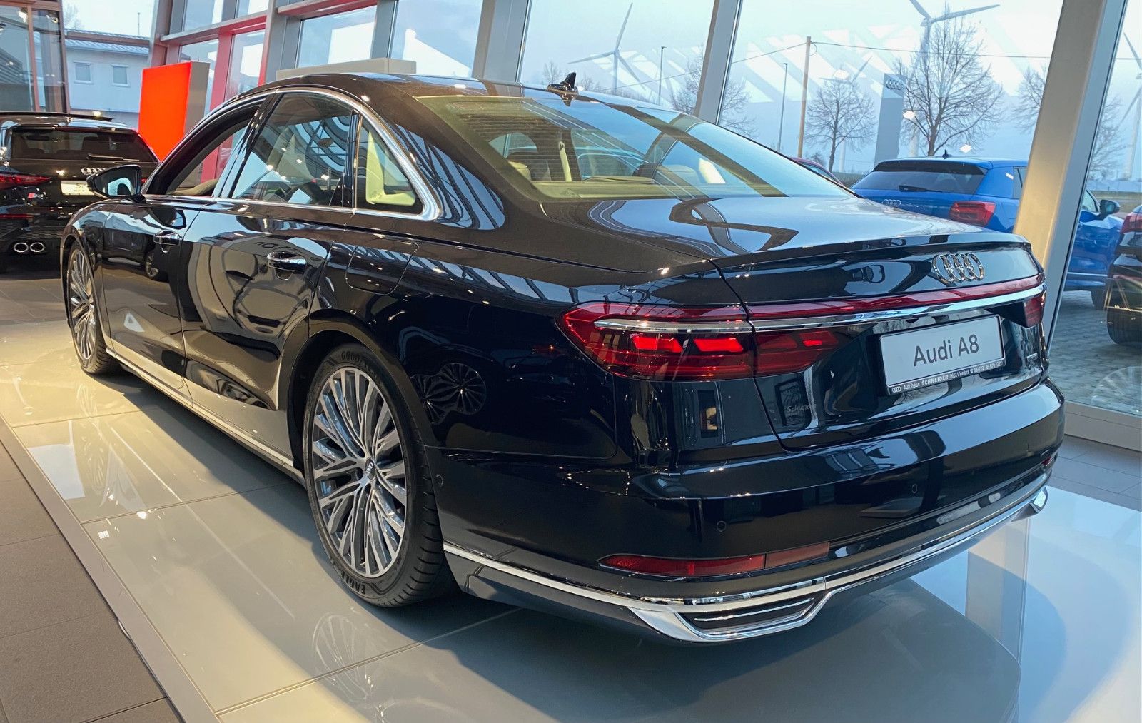 Audi A8 60 TFSI e quattro - Samsaru's Car Outlet