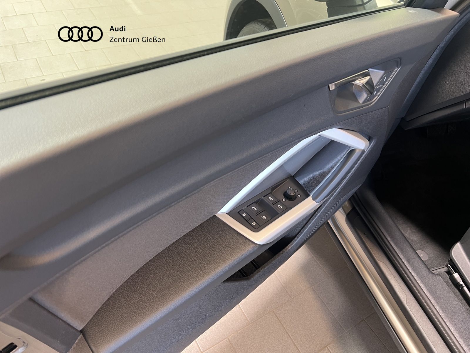 Audi Q3 35 TDI quattro Plus - Samsaru's Car Outlet