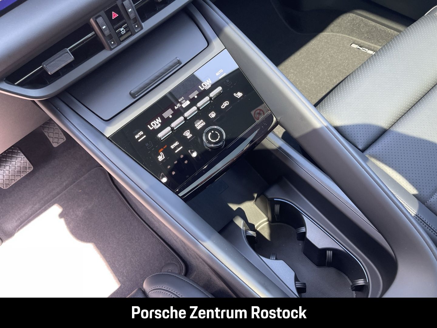 Porsche Macan 4 BOSE Rückfahrkamera Abstandstempomat LED