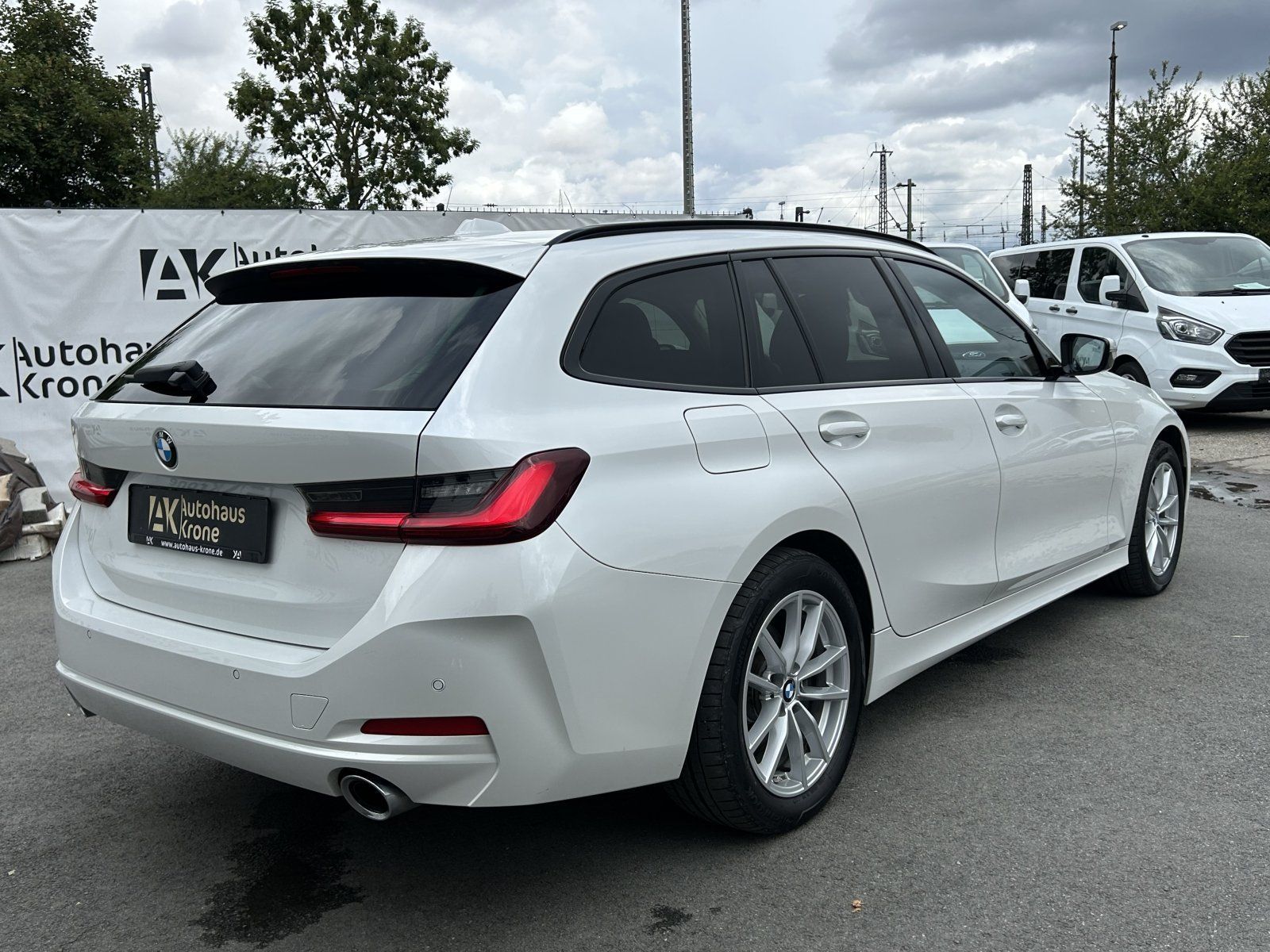 BMW 320 d Mild Hybrid xDrive - Samsaru's Car Outlet