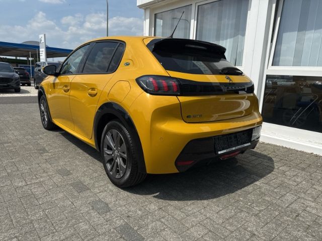 Peugeot 208 e Allure - Samsaru's Car Outlet