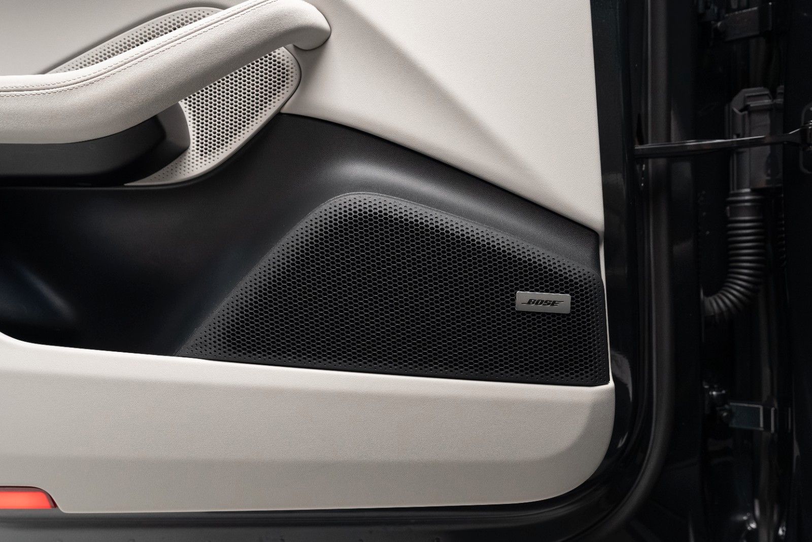 Porsche Macan Electric 4