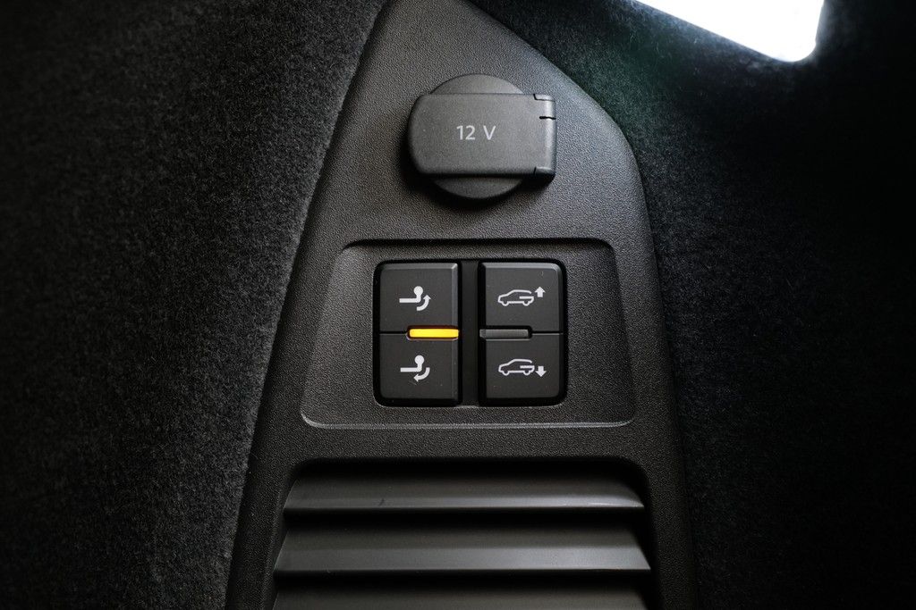 Volkswagen Touareg 3.0TDI R-Line Nachtsicht Dynaudio StdHz