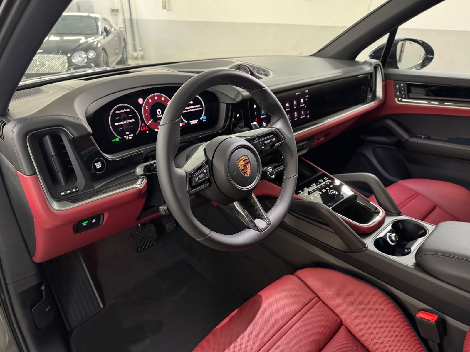 Porsche Cayenne E-Hybrid /Mod.2025/Sport Paket Lp160.500