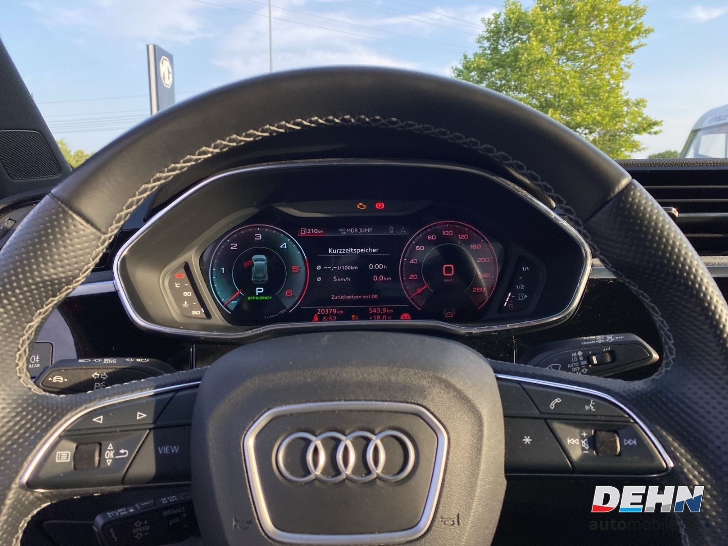 Audi Q3 2.0 TDI quattro S-Line - Samsaru's Car Outlet