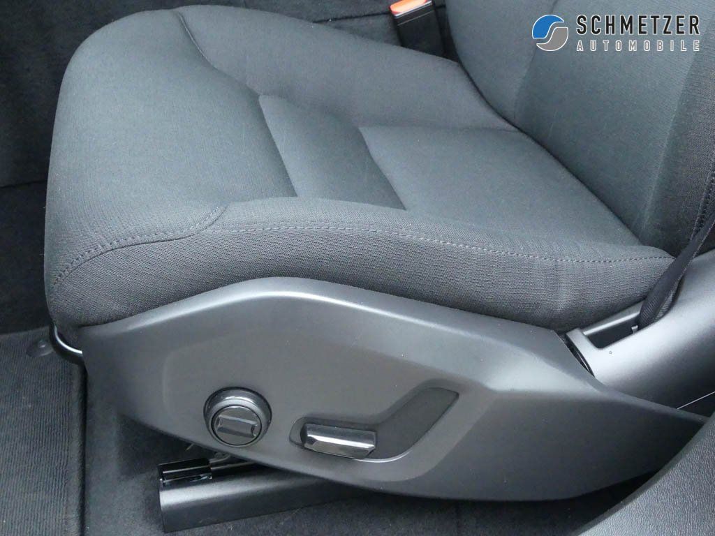 Volvo XC60 T6 AWD Inscription Expression Recharge - Samsaru's Car Outlet