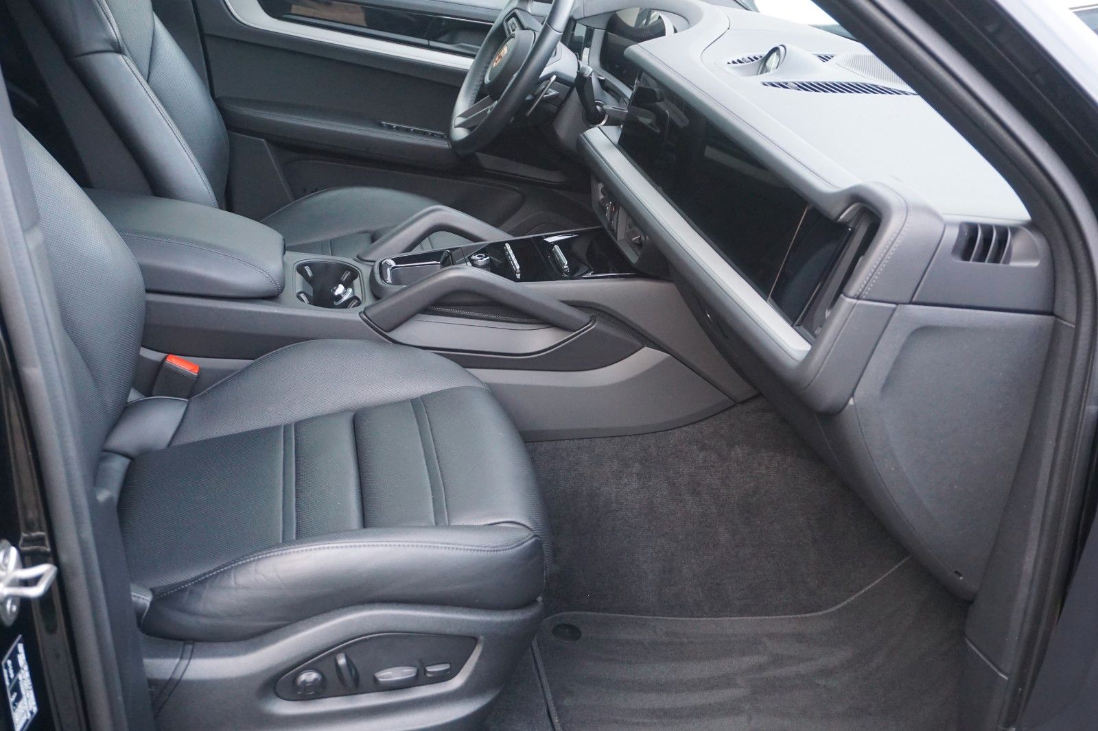 Porsche Cayenne E-Hybrid*Luft*Sitzbelüftung*BOSE*Head Up