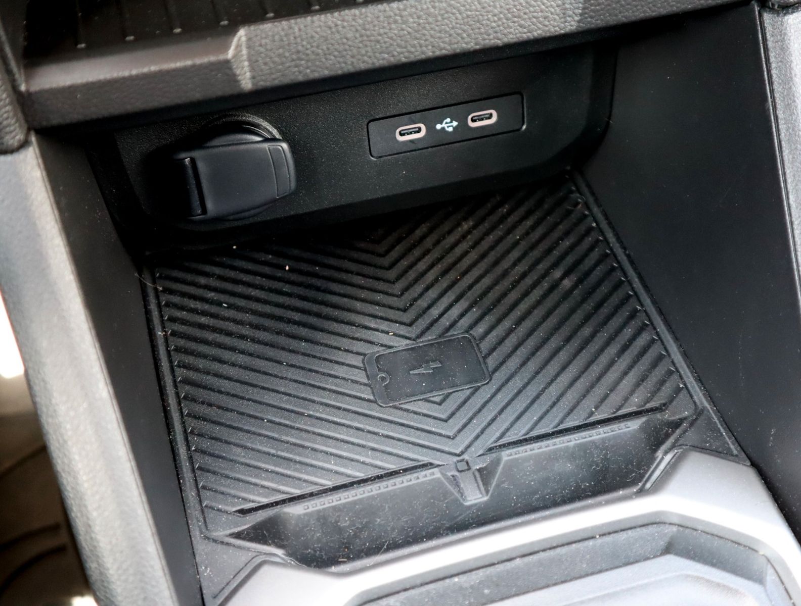 Dacia Duster III Hybrid 140 Journey - Samsaru's Car Outlet