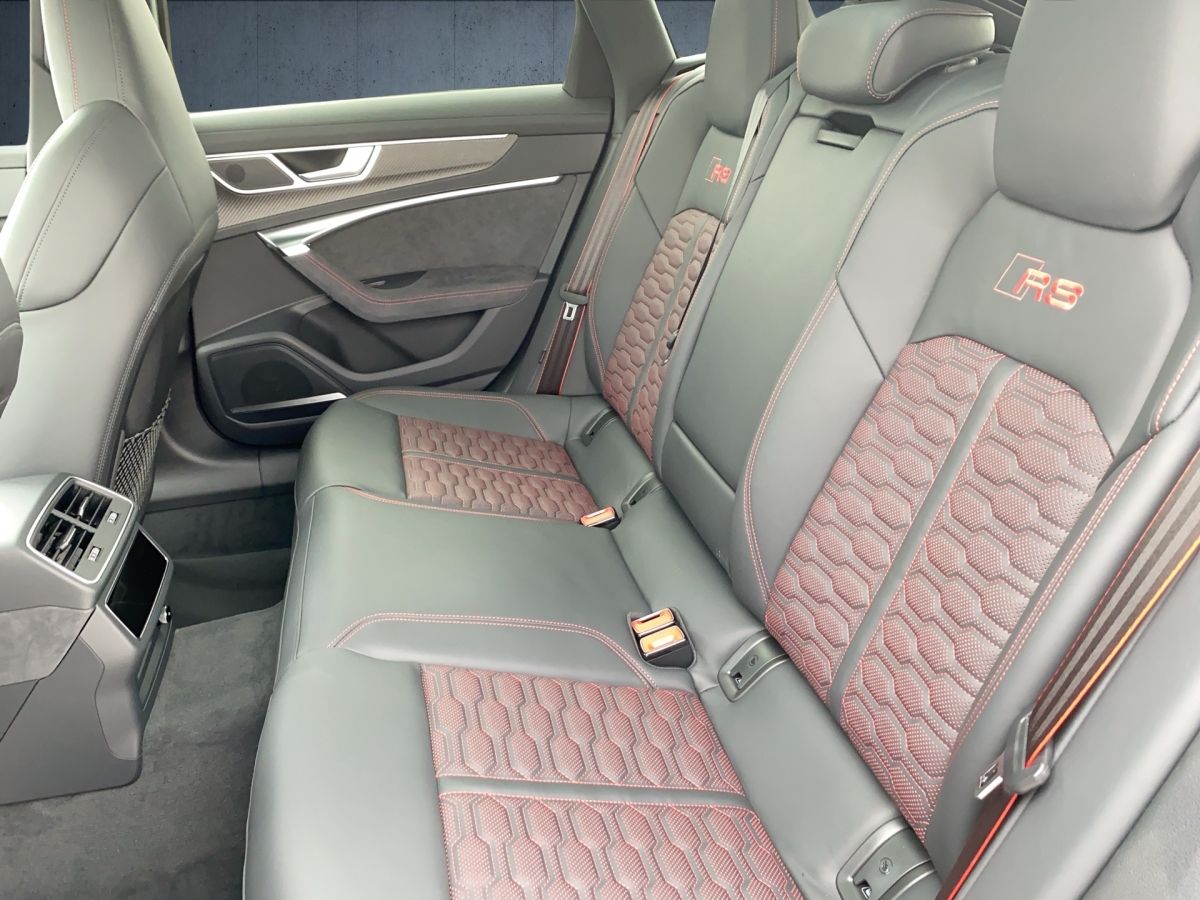 Audi RS 6 Avant performance Keramik Vmax305 StHz AHK