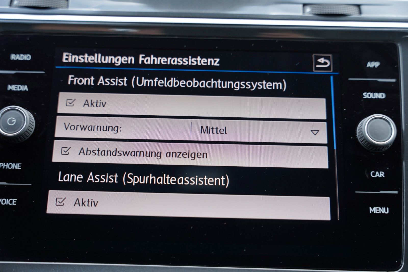 Volkswagen Tiguan 1.5-TSI ACT Comfortline - Samsaru's Car Outlet