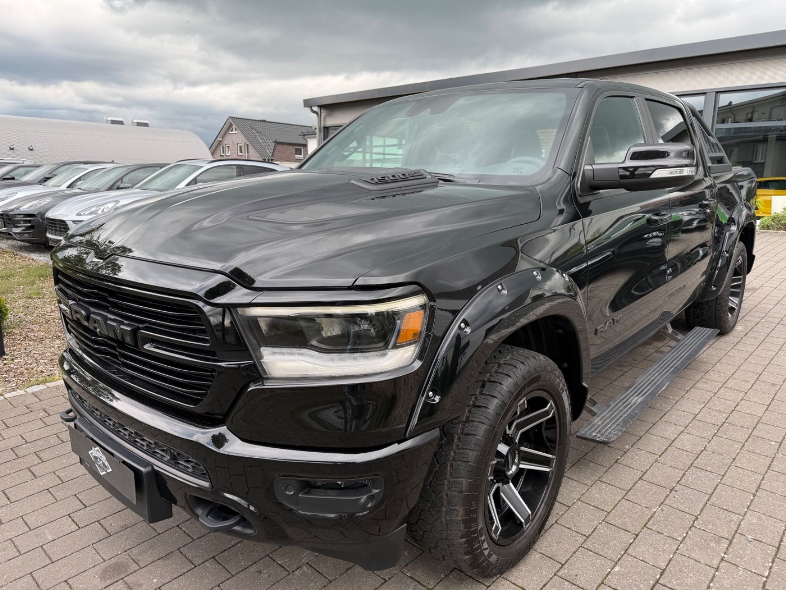 Dodge RAM 1500 5.7 Laramie Sport/Night/Sport-Aga/LPG