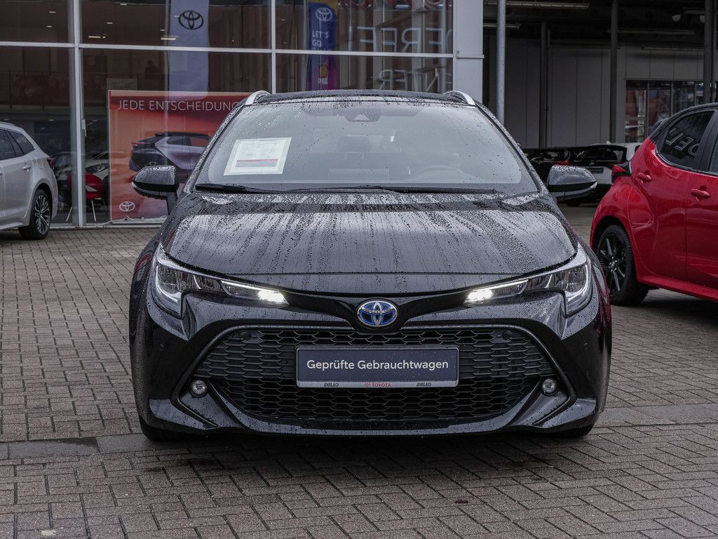 Toyota Corolla Touring Sports 2.0 Hybrid Business - Samsaru's Car Outlet