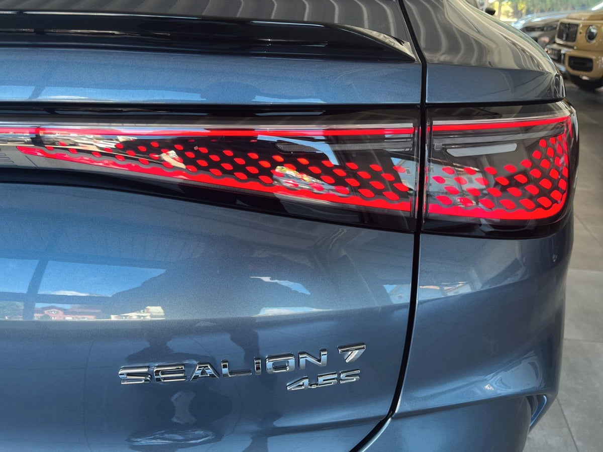 BYD Sealion 7