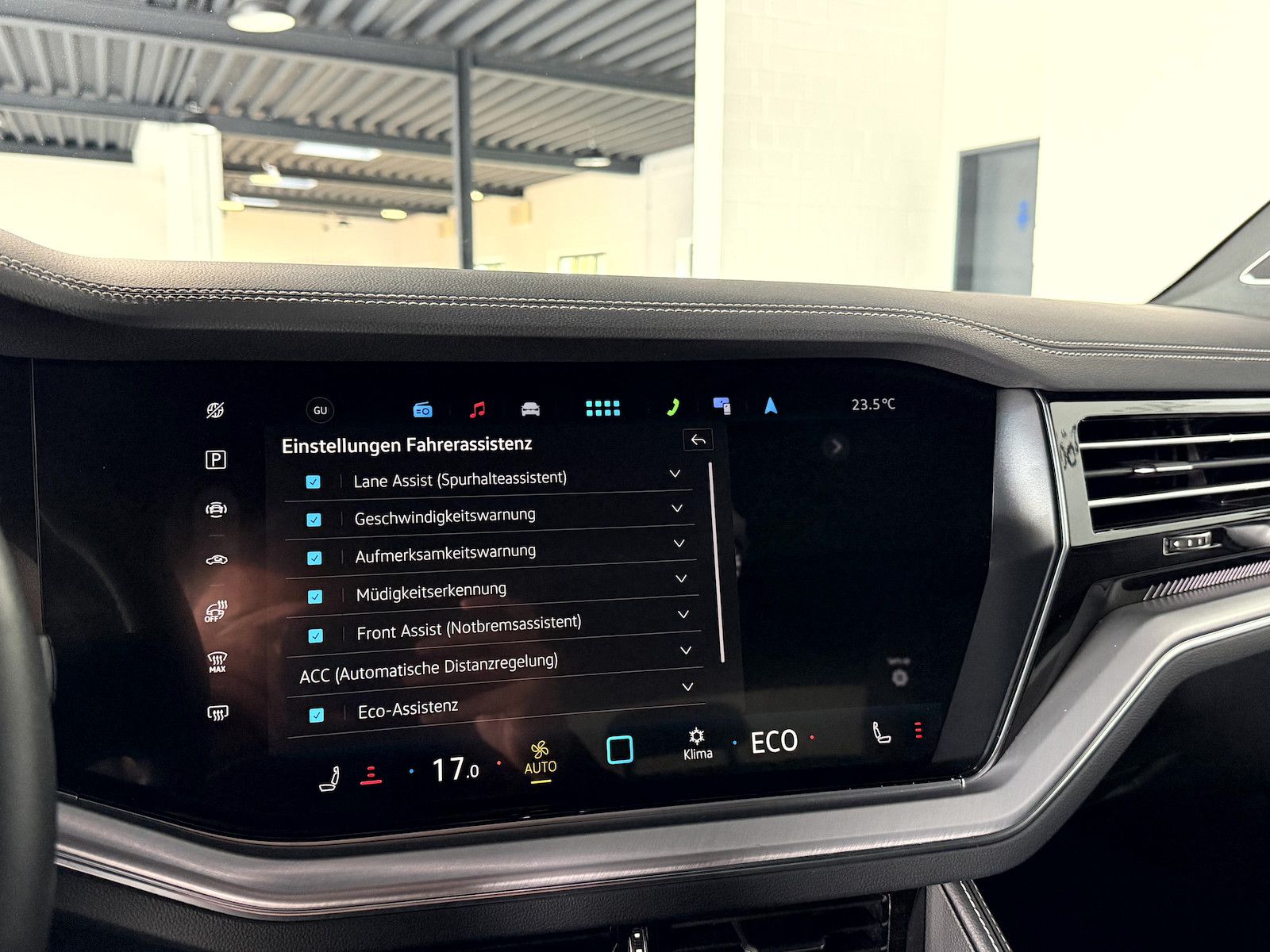 Volkswagen Touareg 3.0 TSI eHybrid 4Motion*IQ*Pano*AHK*360*