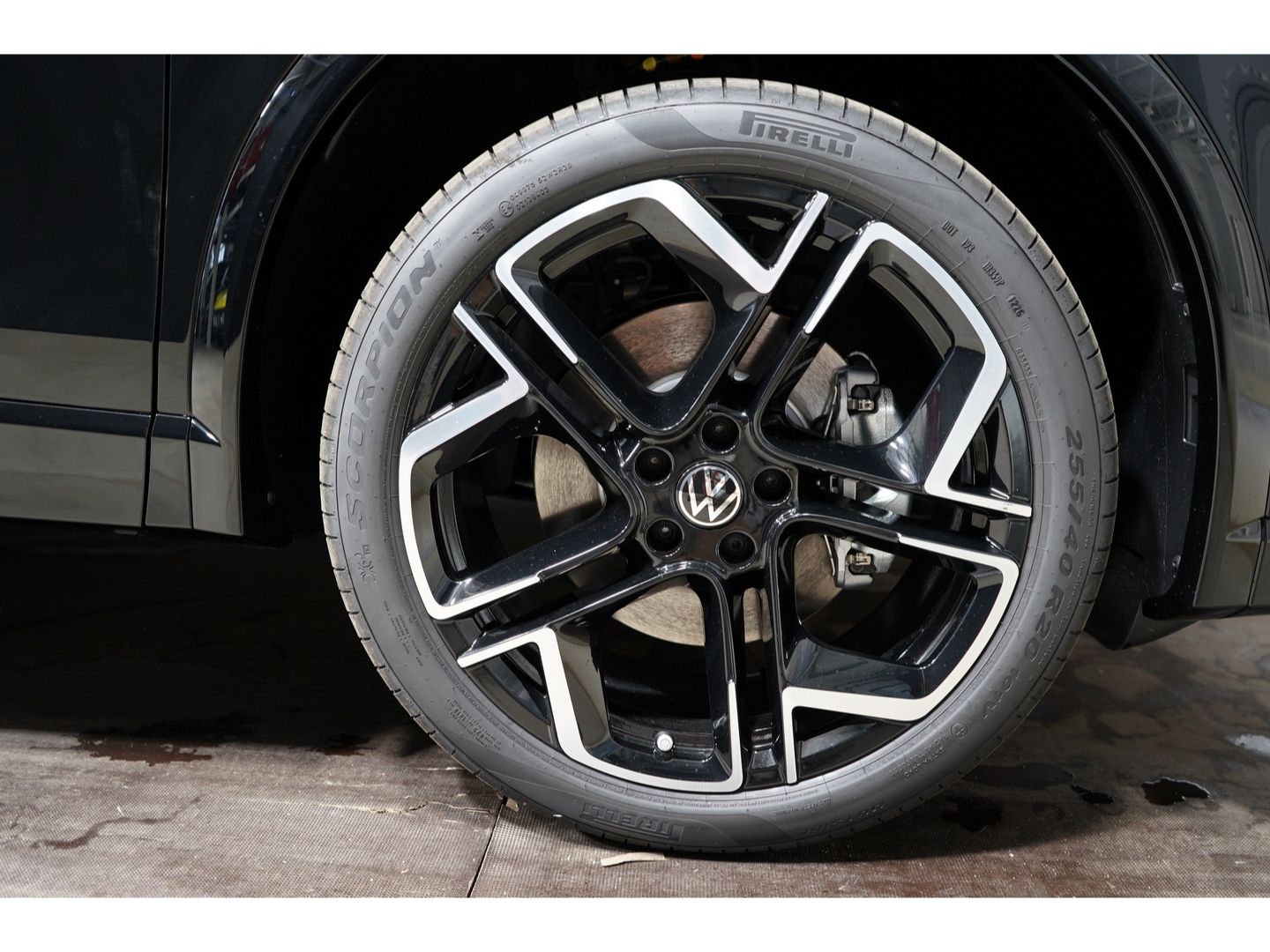 Volkswagen Tiguan R-Line 2.0 TSI OPF DSG 4MOTION Black Styl