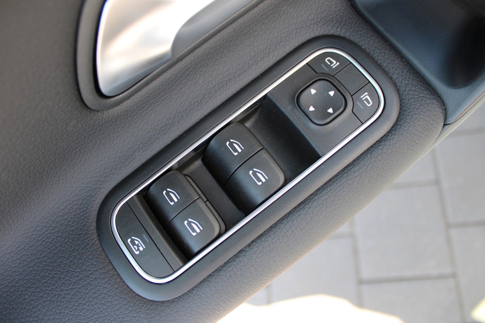 Mercedes-Benz A 200 - Samsaru's Car Outlet