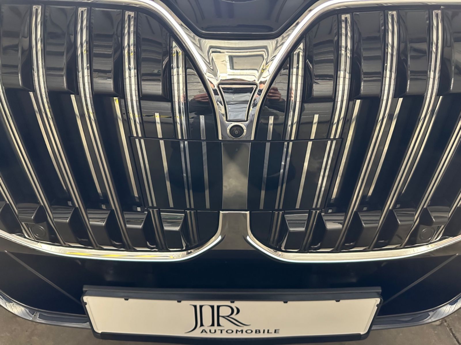 BMW 740 d xDrive M Sport  Fond Entertainment,TV