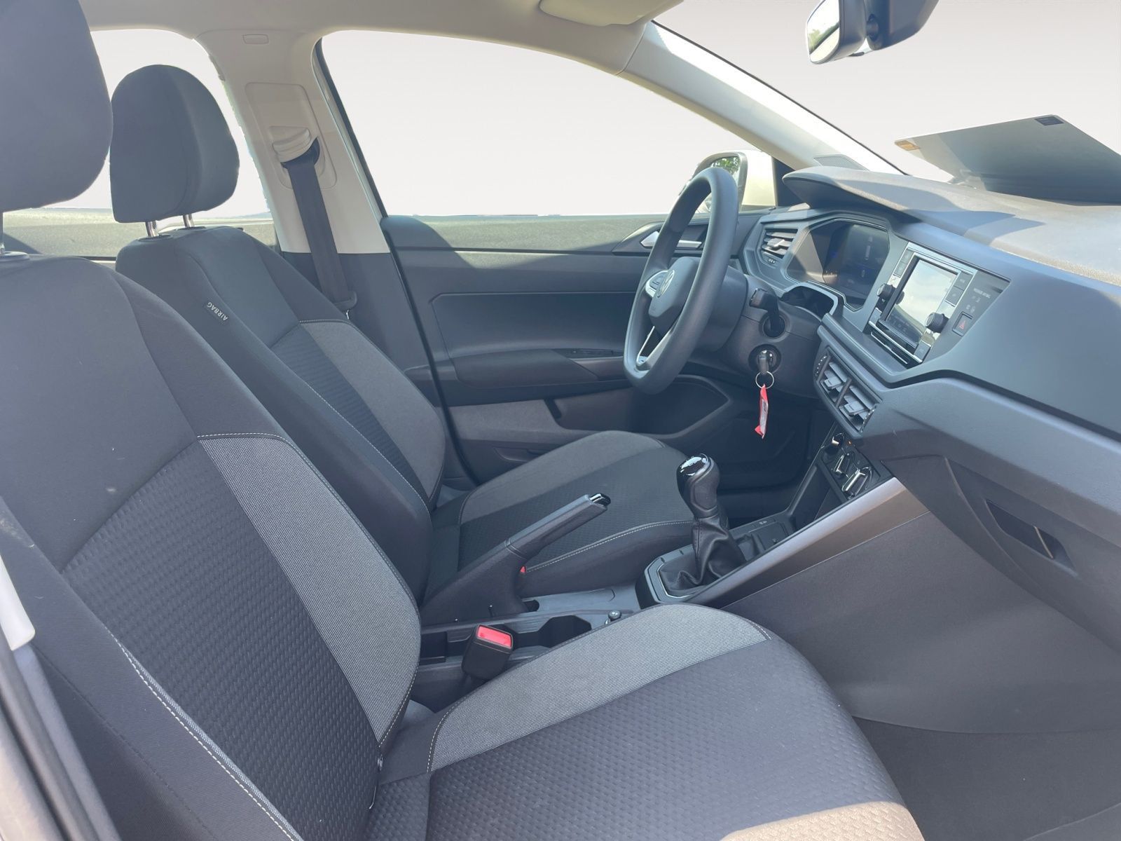 Volkswagen Taigo 1.0 TSI - Samsaru's Car Outlet