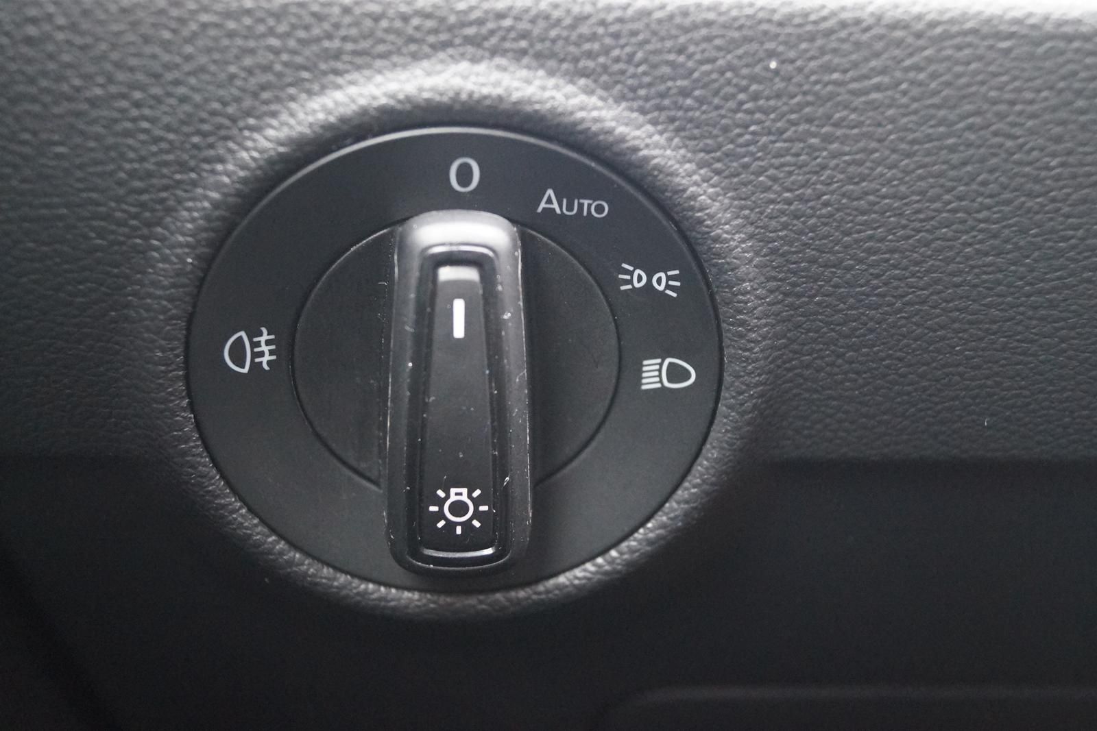 Volkswagen T-Roc Life 1.5 TSI DSG - Samsaru's Car Outlet