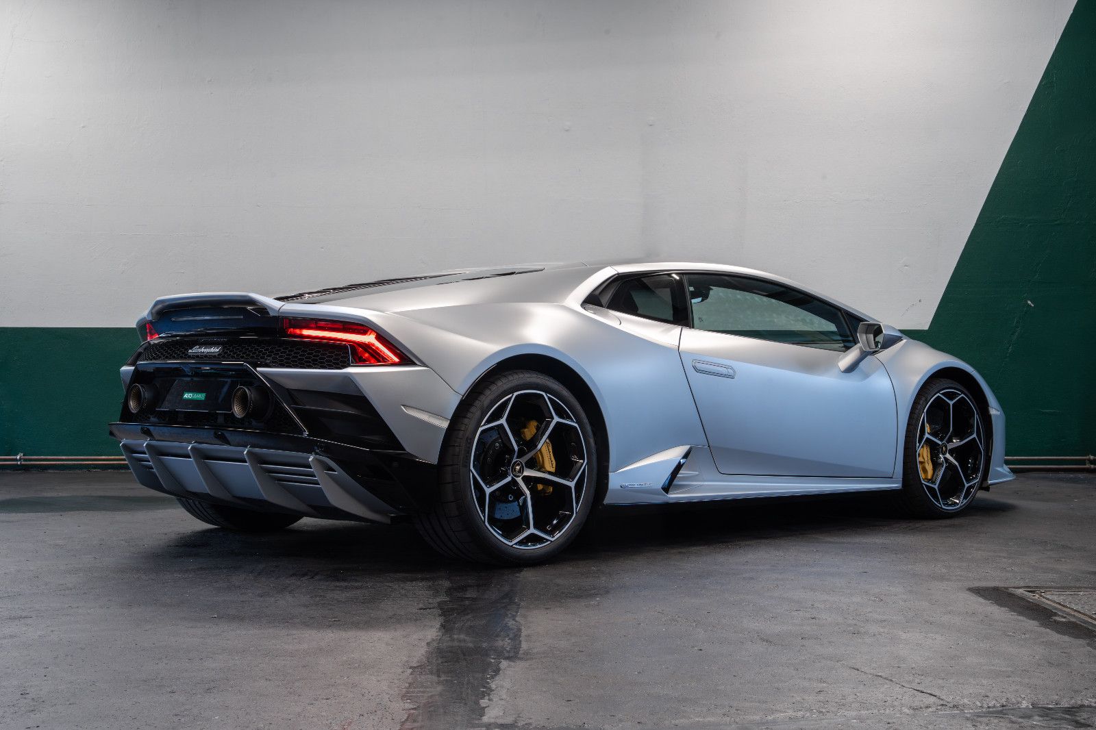 Lamborghini Huracán EVO AWD - Samsaru's Car Outlet