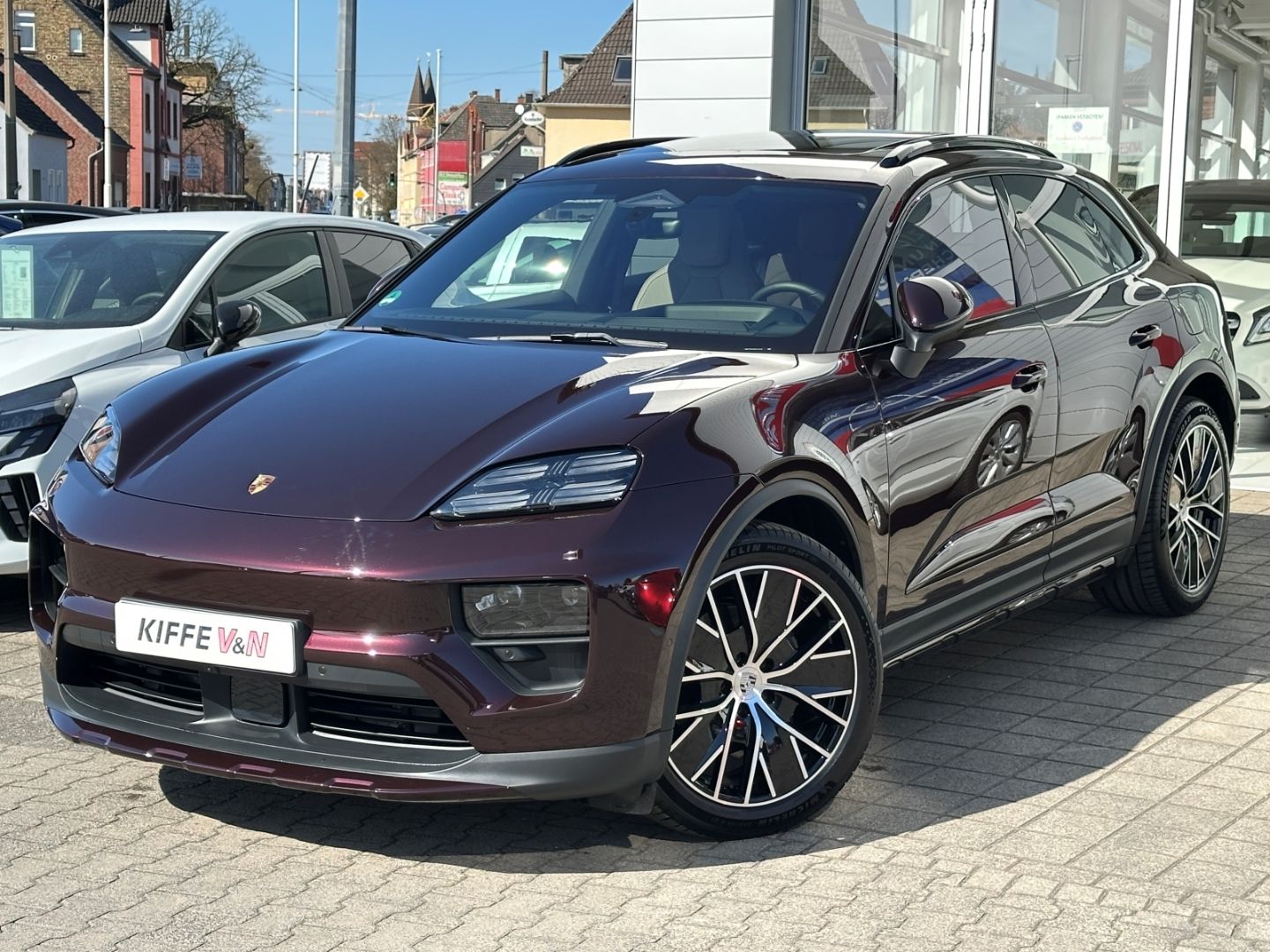 Porsche Macan 4 HUD KLIMASITZE PANO MATRIX BOSE KEYLESS
