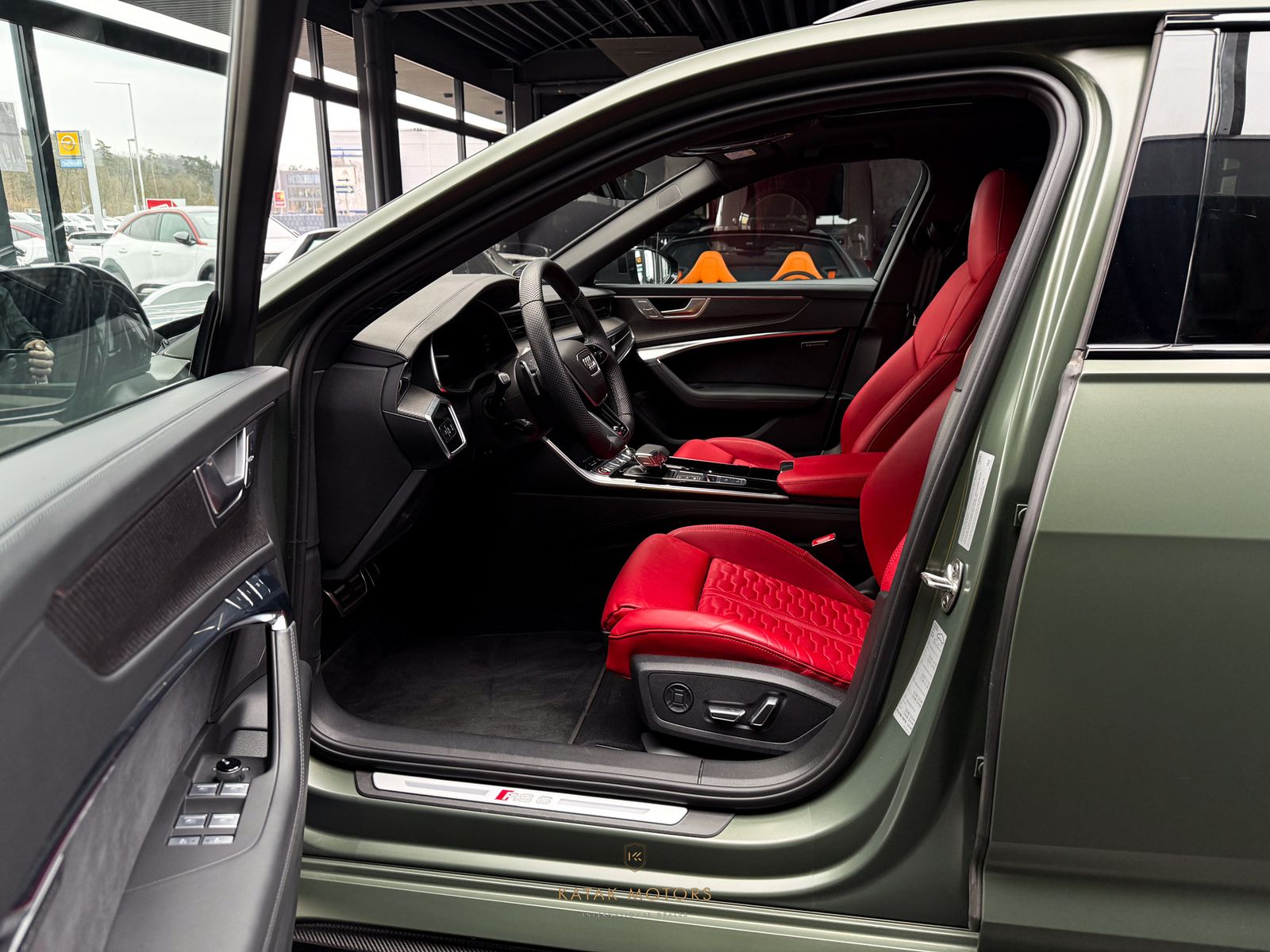 Audi RS6 PERFORMA/FULLCARBON/DYNAMIK+/PANO/B&O/HEADUP