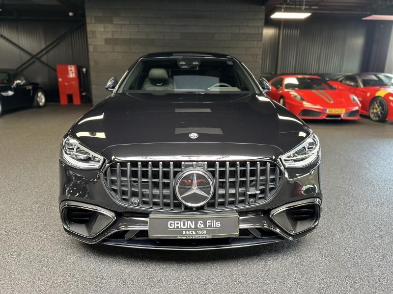 Mercedes-Benz S 63 AMG - Samsaru's Car Outlet