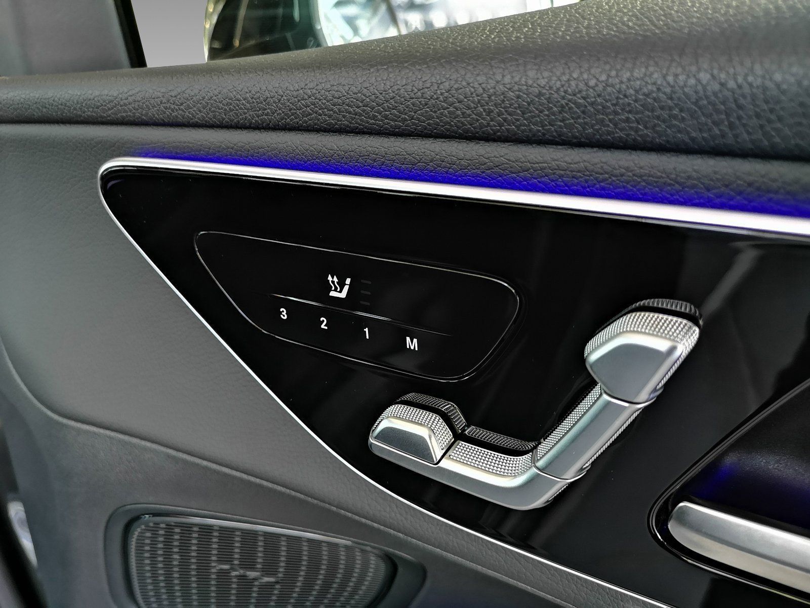 Mercedes-Benz GLC 200 4M Avantgarde Plus - Samsaru's Car Outlet